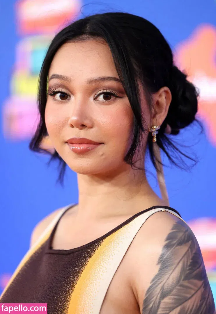 Bella Poarch Onlyfans Photo Gallery 