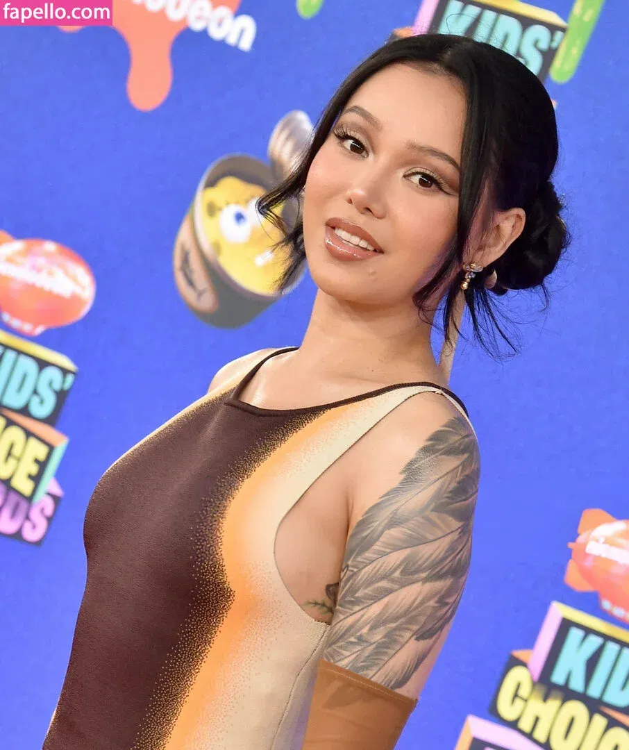 Bella Poarch Onlyfans Photo Gallery 