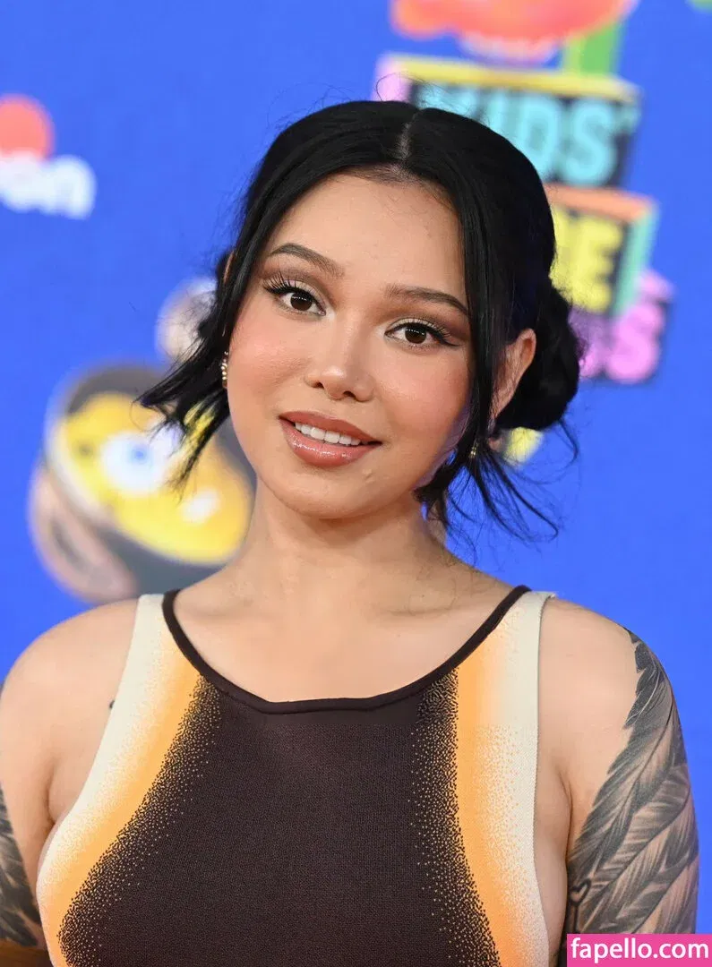 Bella Poarch Onlyfans Photo Gallery 