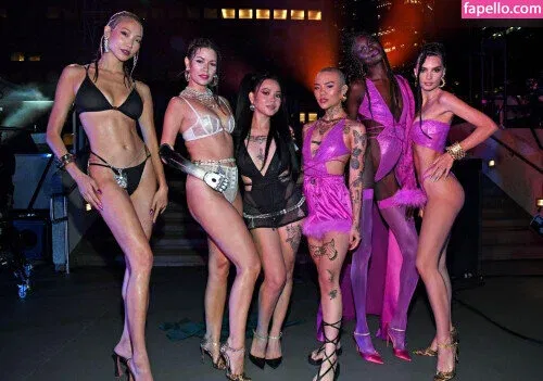 Bella Poarch Onlyfans Photo Gallery 