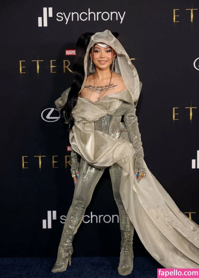 Bella Poarch Onlyfans Photo Gallery 