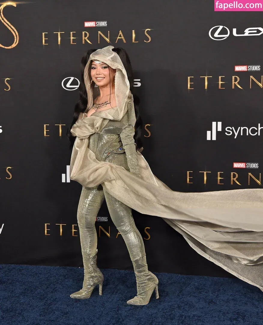 Bella Poarch Onlyfans Photo Gallery 