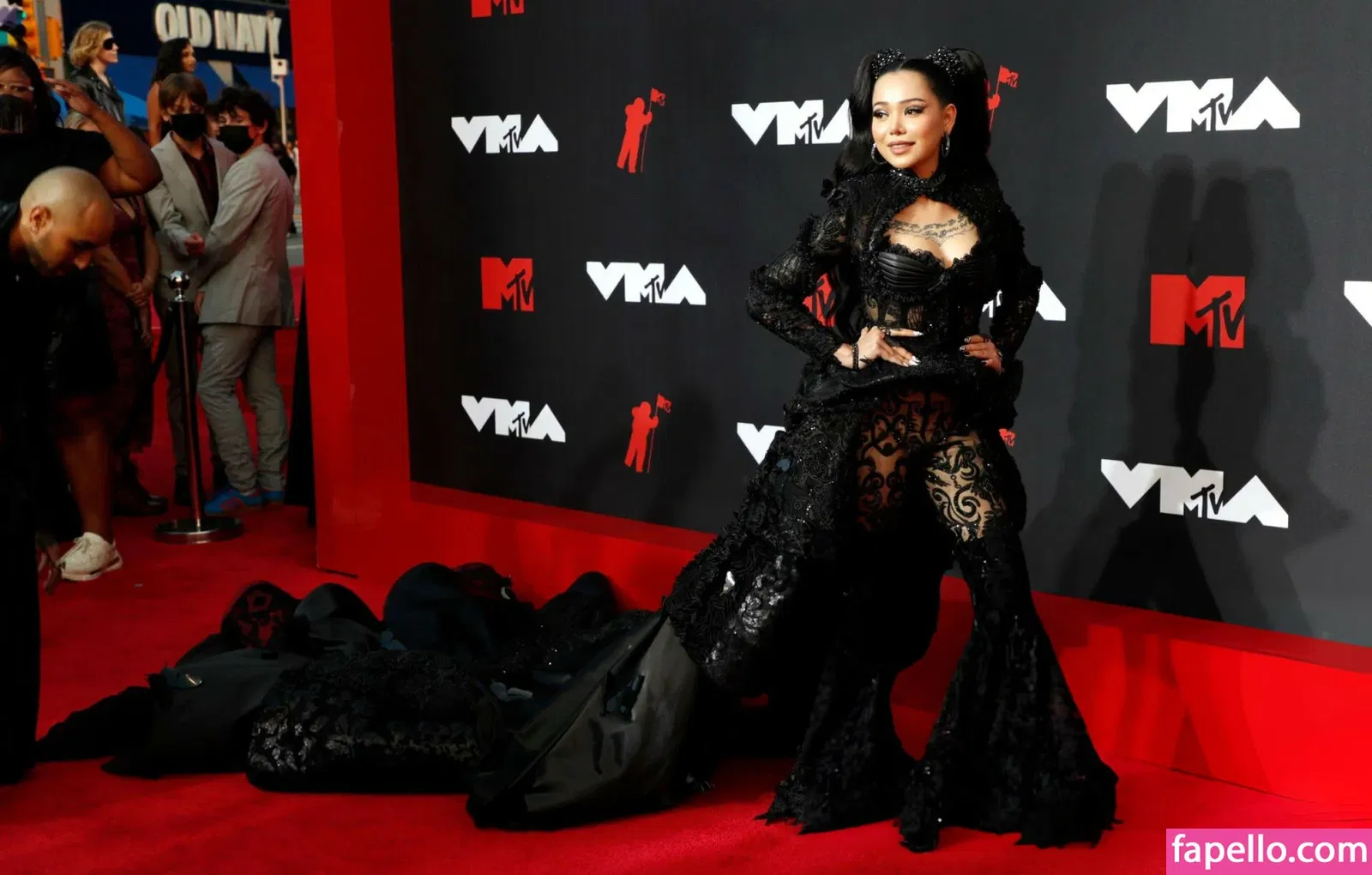 Bella Poarch Onlyfans Photo Gallery 