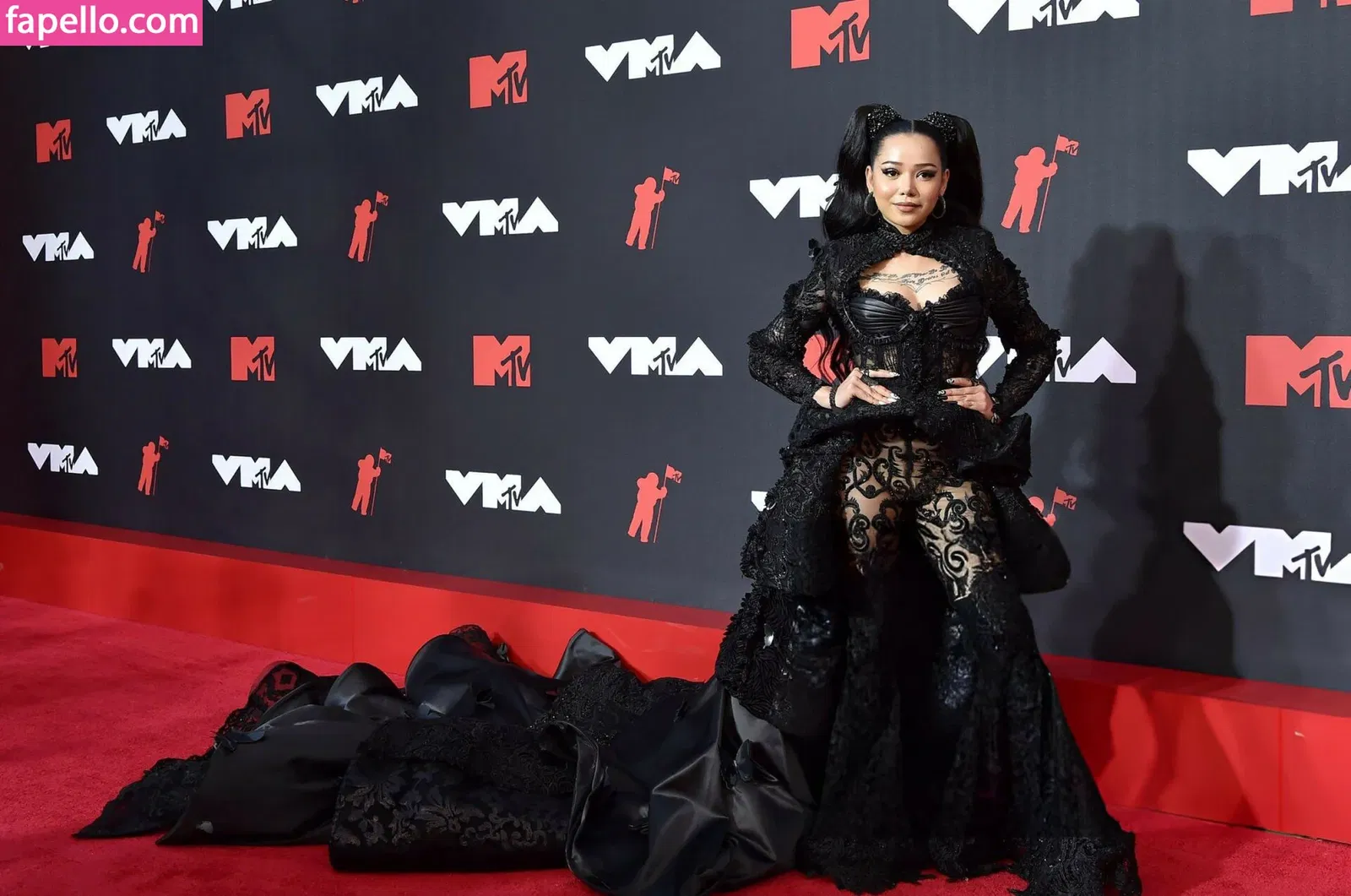 Bella Poarch Onlyfans Photo Gallery 