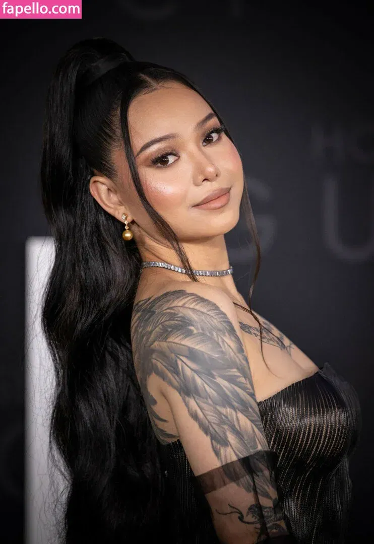 Bella Poarch Onlyfans Photo Gallery 