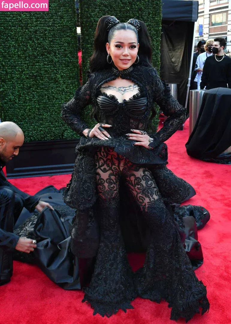 Bella Poarch Onlyfans Photo Gallery 