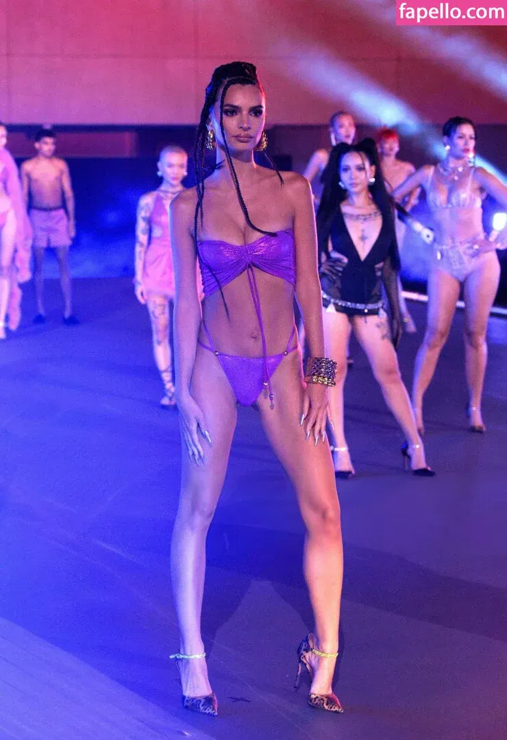 Bella Poarch Onlyfans Photo Gallery 