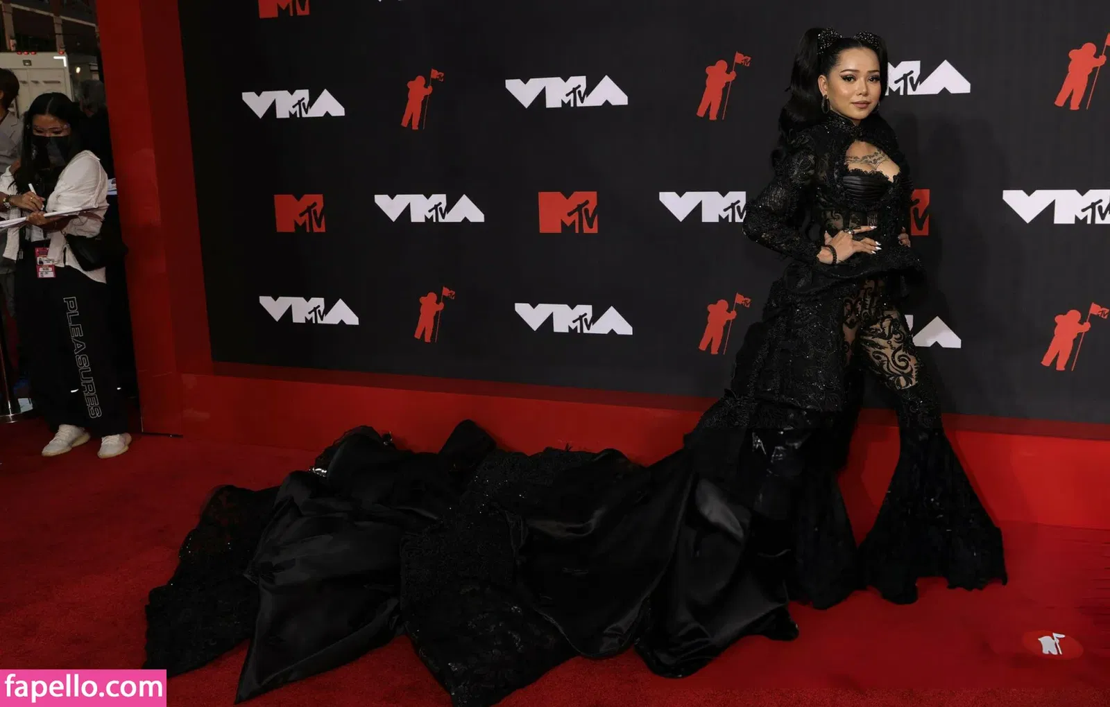 Bella Poarch Onlyfans Photo Gallery 