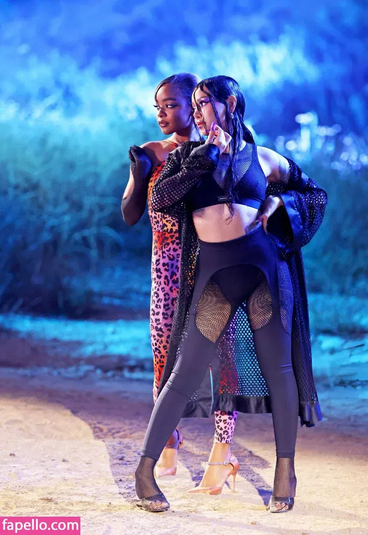 Bella Poarch Onlyfans Photo Gallery 