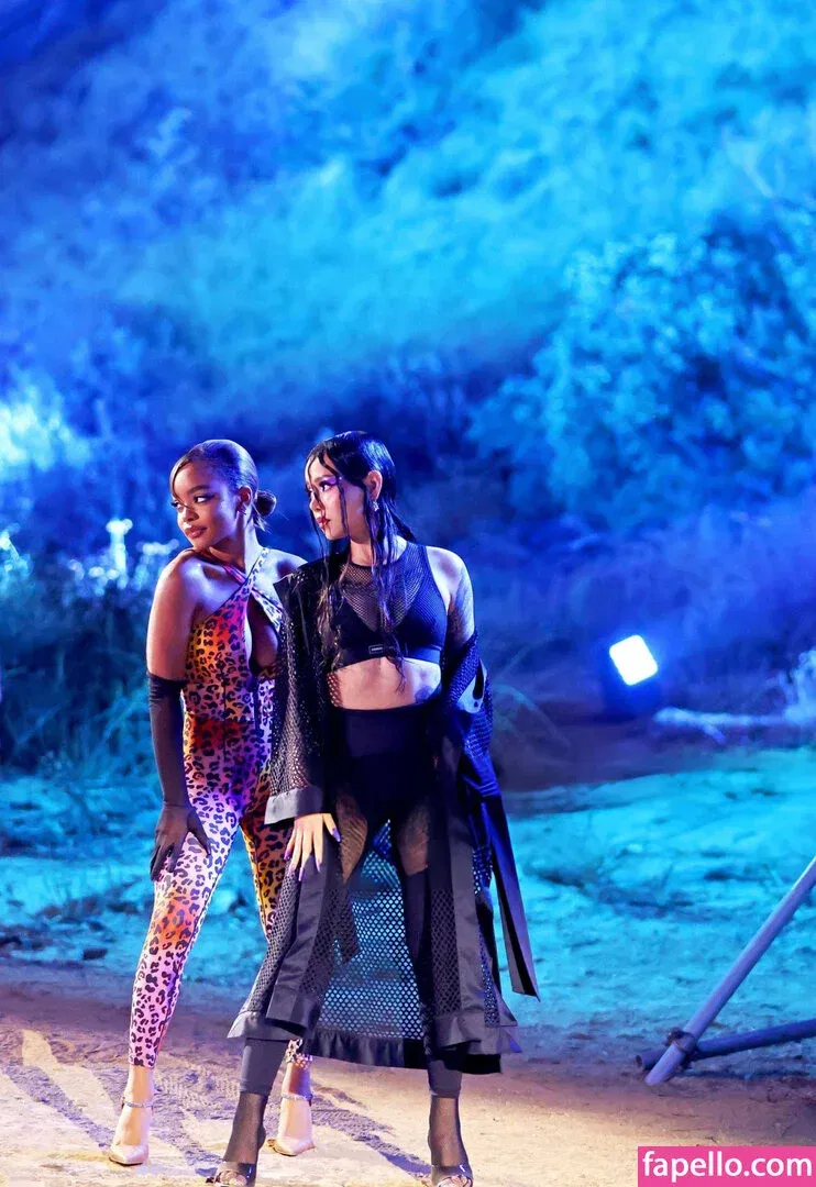 Bella Poarch Onlyfans Photo Gallery 