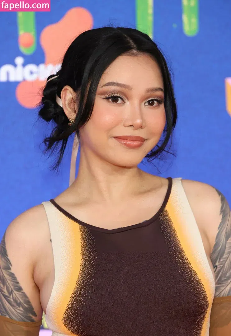 Bella Poarch Onlyfans Photo Gallery 