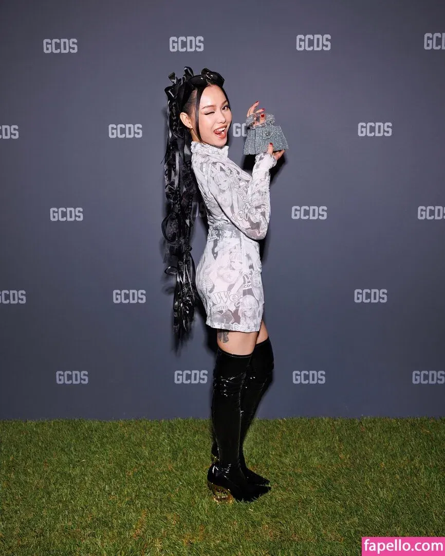 Bella Poarch Onlyfans Photo Gallery 