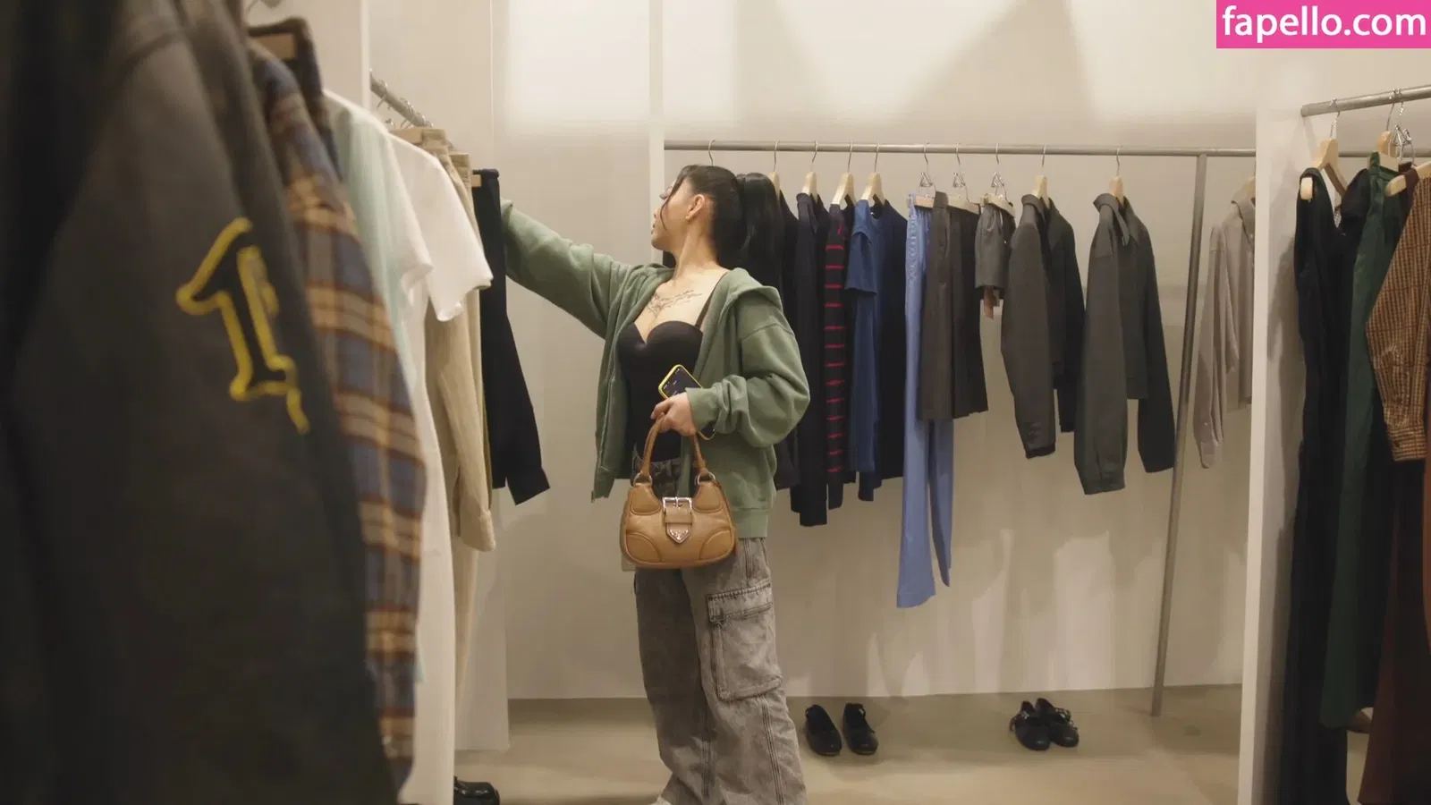 Bella Poarch Onlyfans Photo Gallery 