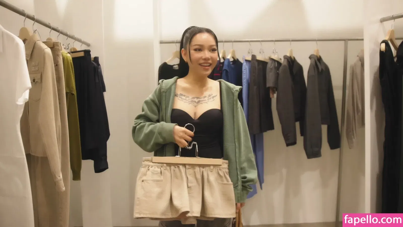 Bella Poarch Onlyfans Photo Gallery 