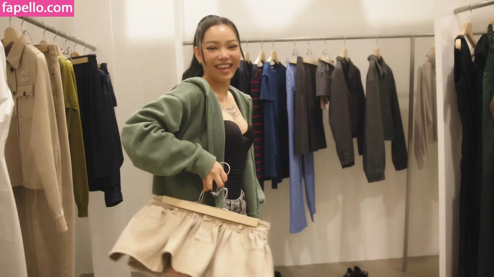 Bella Poarch Onlyfans Photo Gallery 