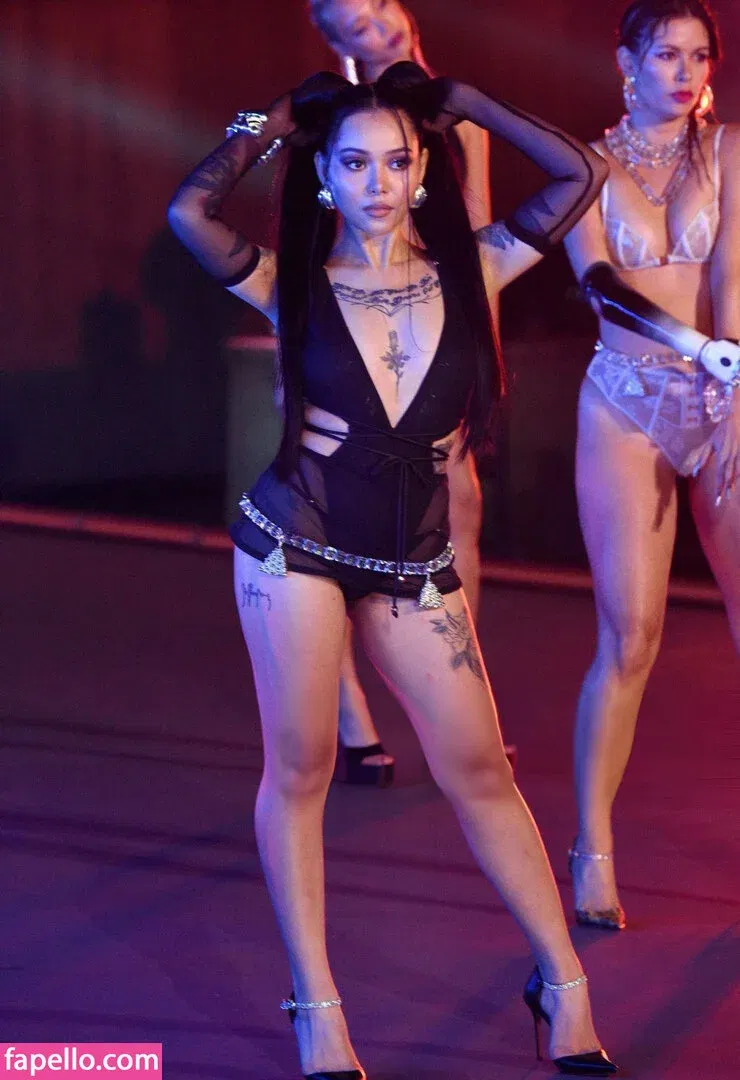 Bella Poarch Onlyfans Photo Gallery 