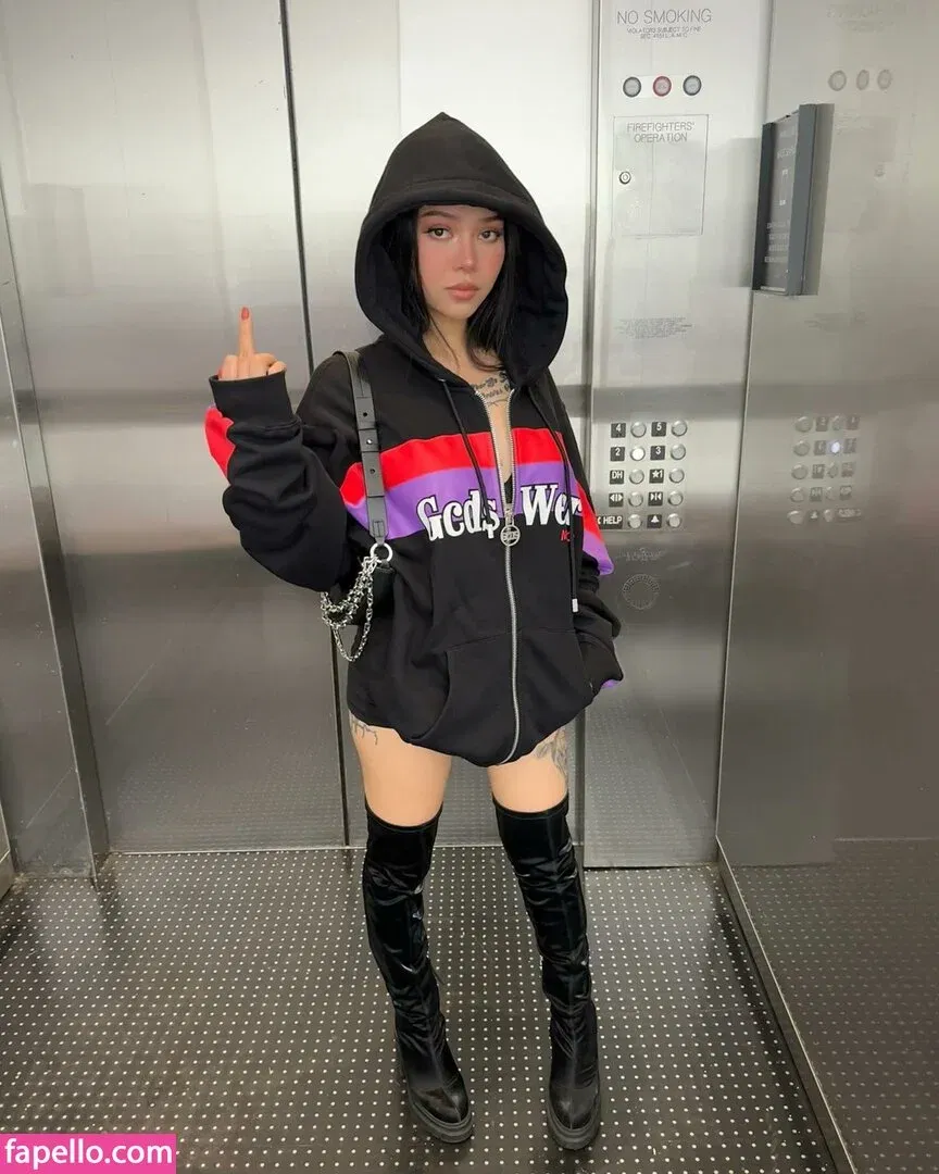 Bella Poarch Onlyfans Photo Gallery 