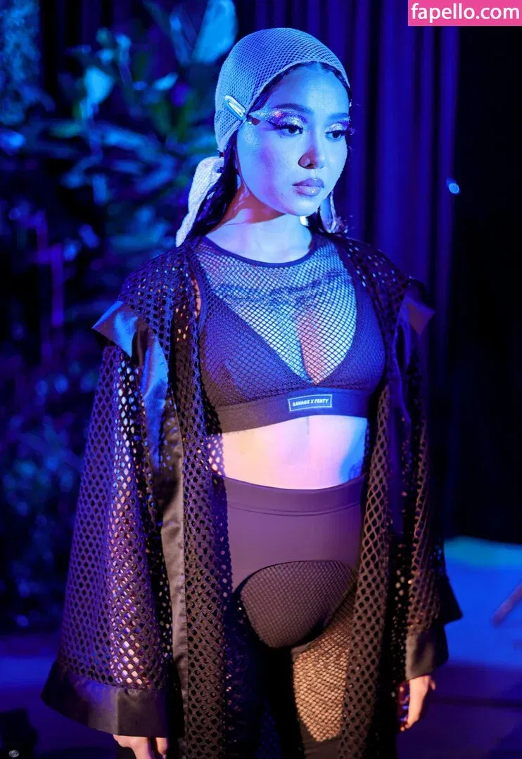 Bella Poarch Onlyfans Photo Gallery 