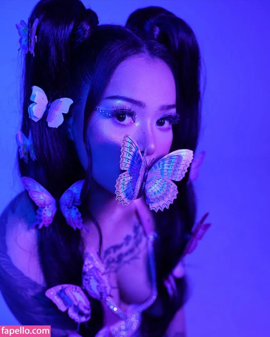 Bella Poarch Onlyfans Photo Gallery 