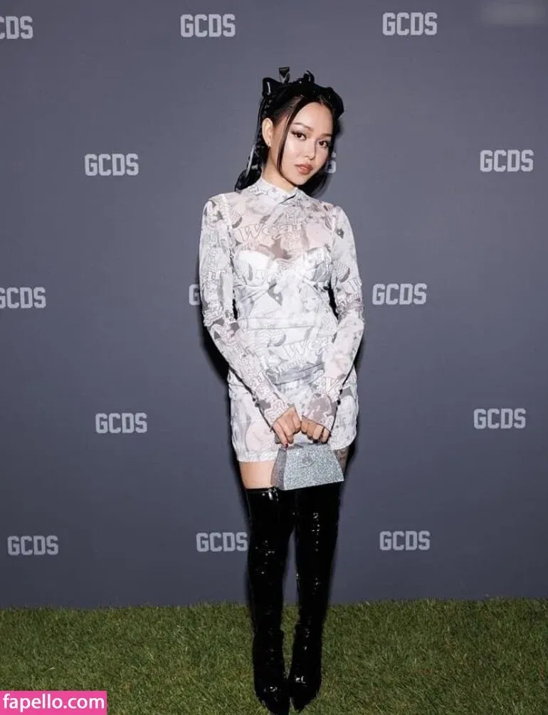 Bella Poarch Onlyfans Photo Gallery 