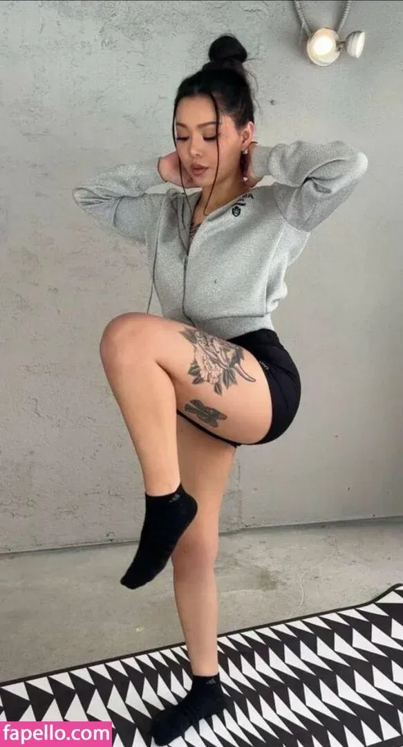 Bella Poarch Onlyfans Photo Gallery 