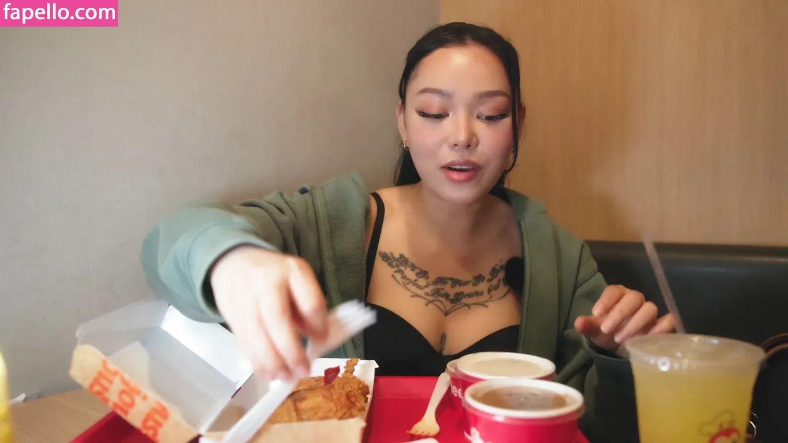 Bella Poarch Onlyfans Photo Gallery 