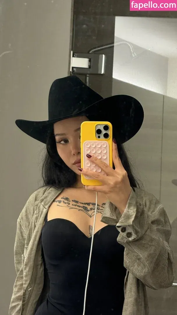 Bella Poarch Onlyfans Photo Gallery 