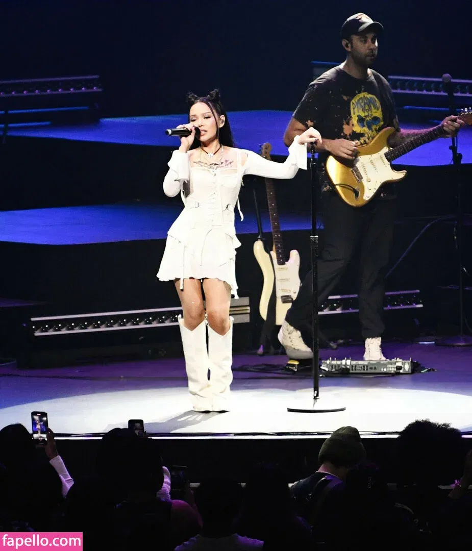 Bella Poarch Onlyfans Photo Gallery 