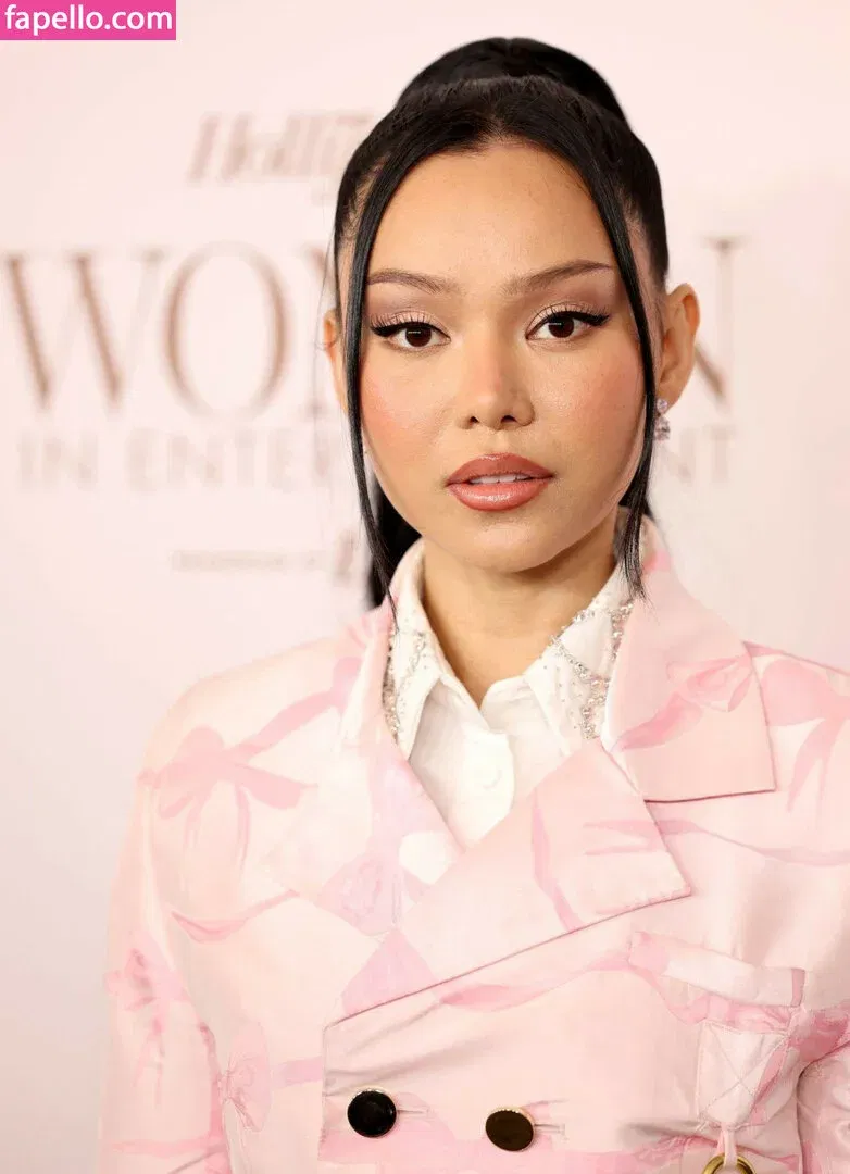 Bella Poarch Onlyfans Photo Gallery 