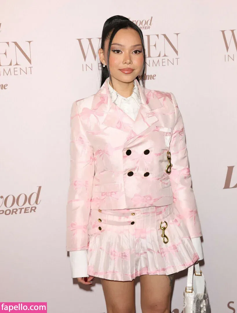 Bella Poarch Onlyfans Photo Gallery 