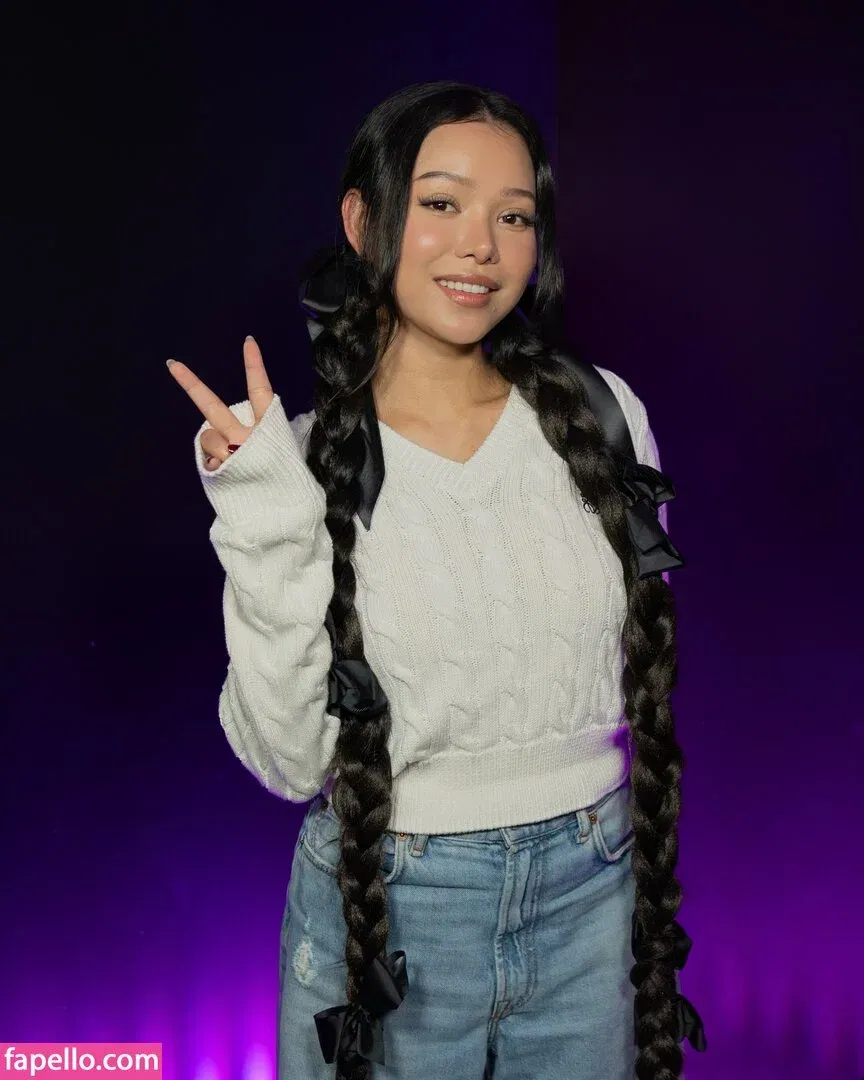 Bella Poarch Onlyfans Photo Gallery 