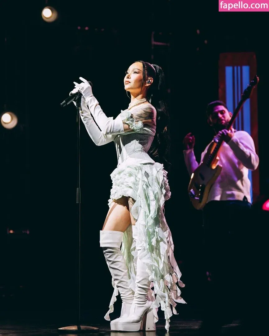 Bella Poarch Onlyfans Photo Gallery 