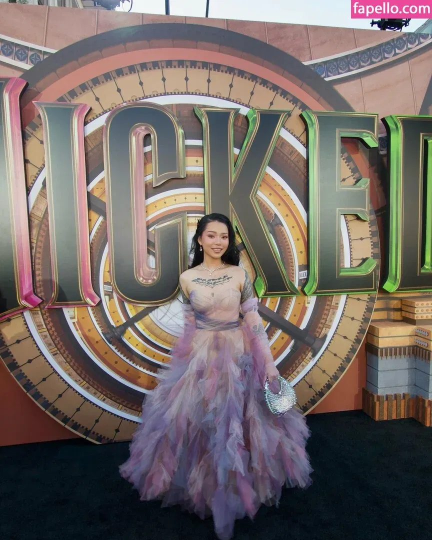 Bella Poarch Onlyfans Photo Gallery 