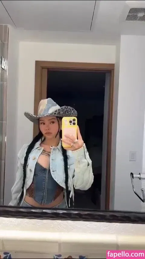 Bella Poarch Onlyfans Photo Gallery 