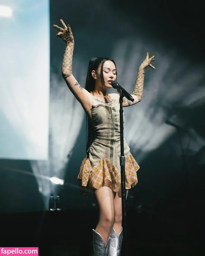 Bella Poarch Onlyfans Photo Gallery 