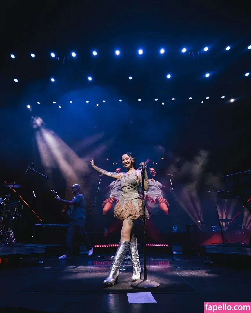 Bella Poarch Onlyfans Photo Gallery 