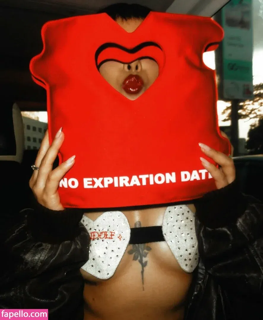 Bella Poarch Onlyfans Photo Gallery 