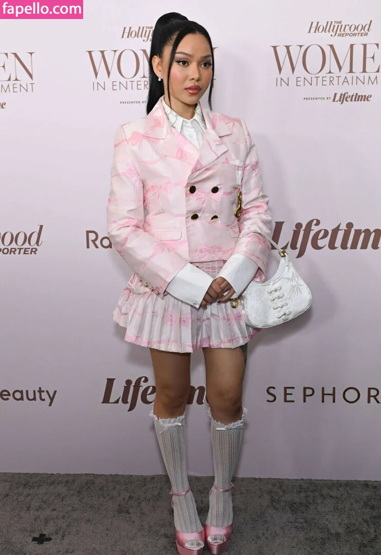 Bella Poarch Onlyfans Photo Gallery 