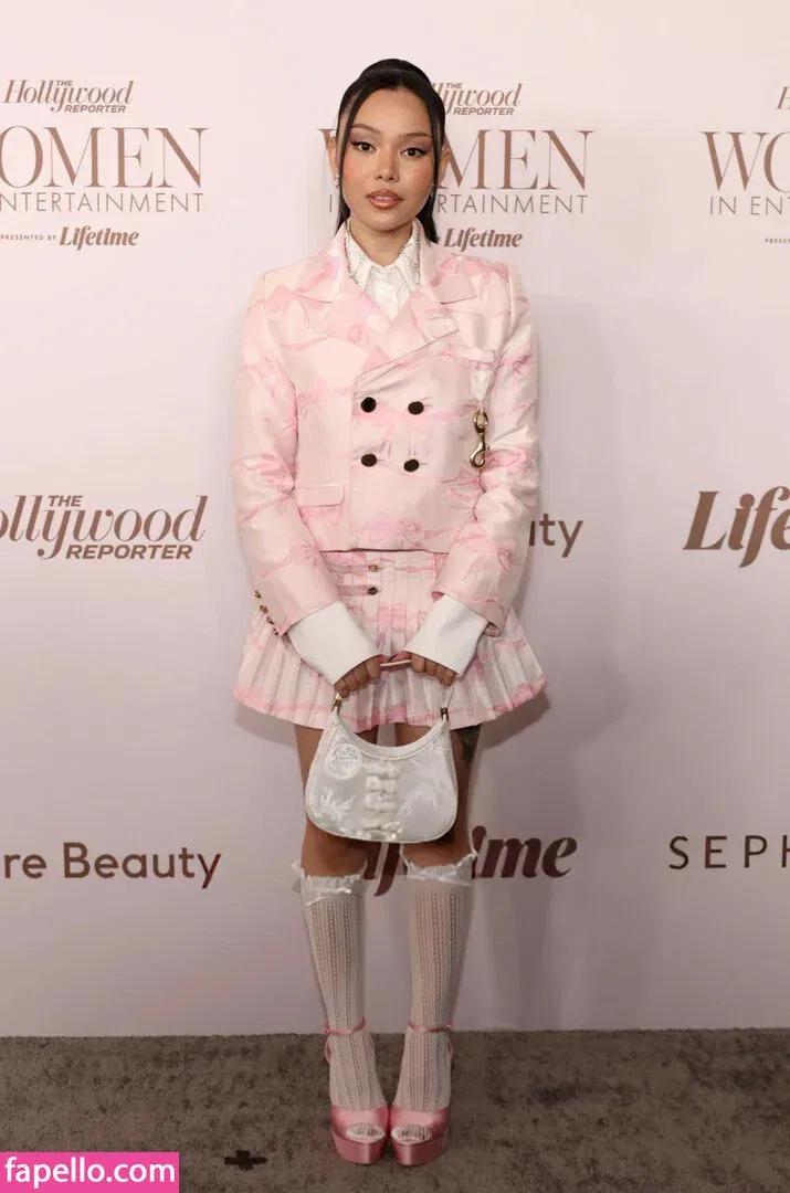 Bella Poarch Onlyfans Photo Gallery 