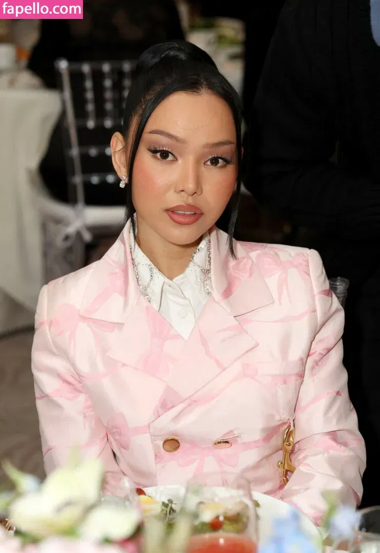 Bella Poarch Onlyfans Photo Gallery 