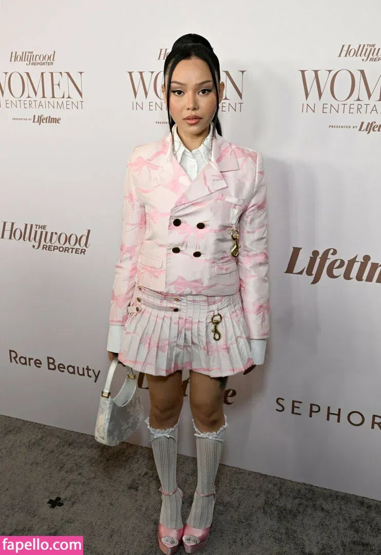 Bella Poarch Onlyfans Photo Gallery 