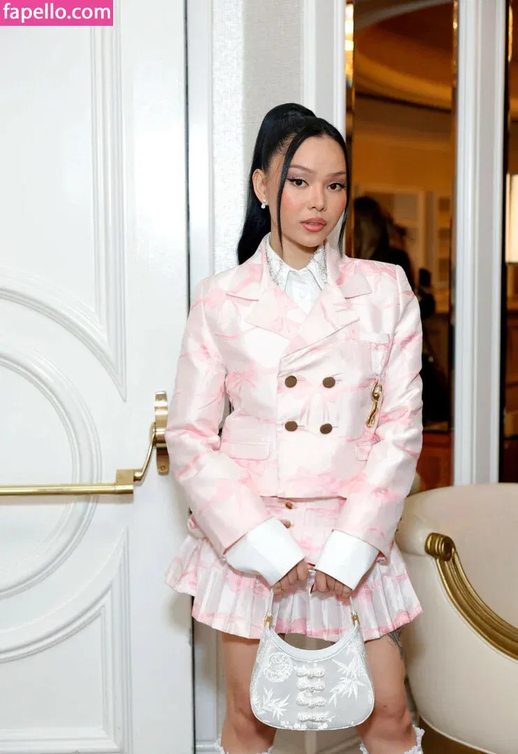 Bella Poarch Onlyfans Photo Gallery 