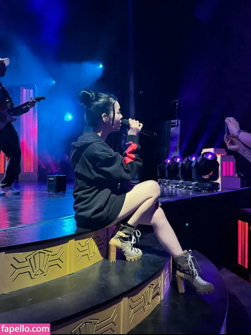 Bella Poarch Onlyfans Photo Gallery 