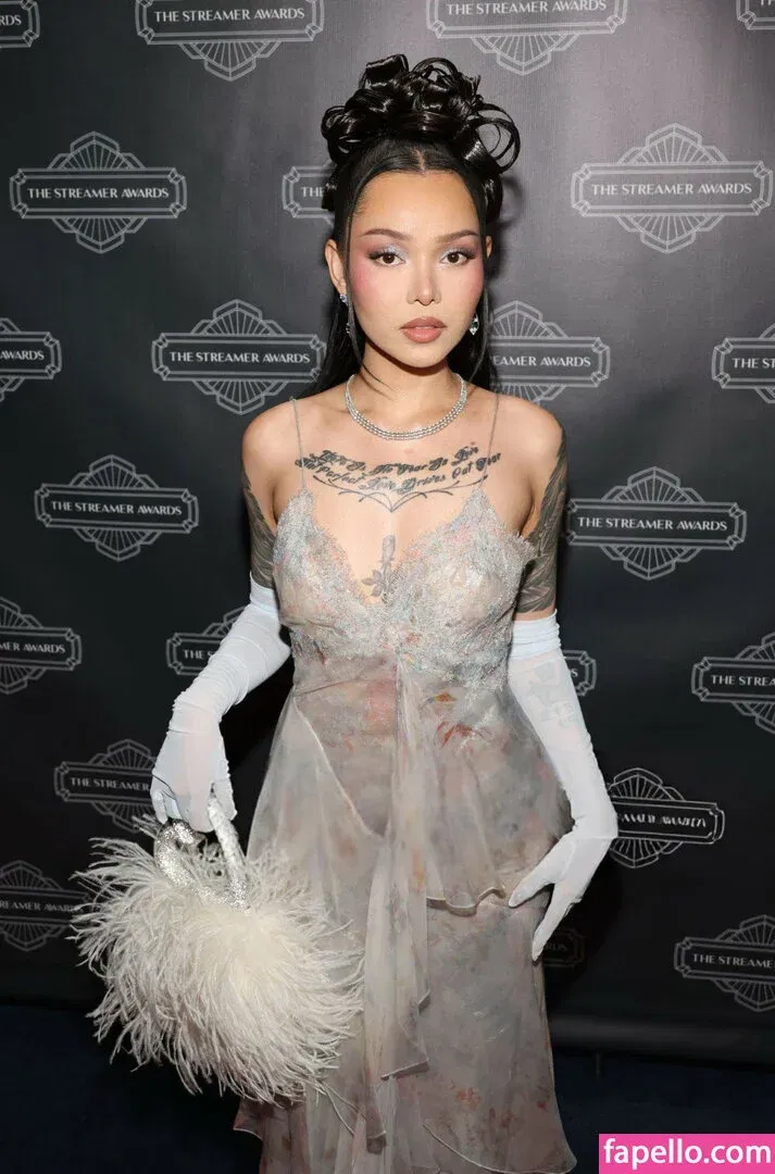 Bella Poarch Onlyfans Photo Gallery 