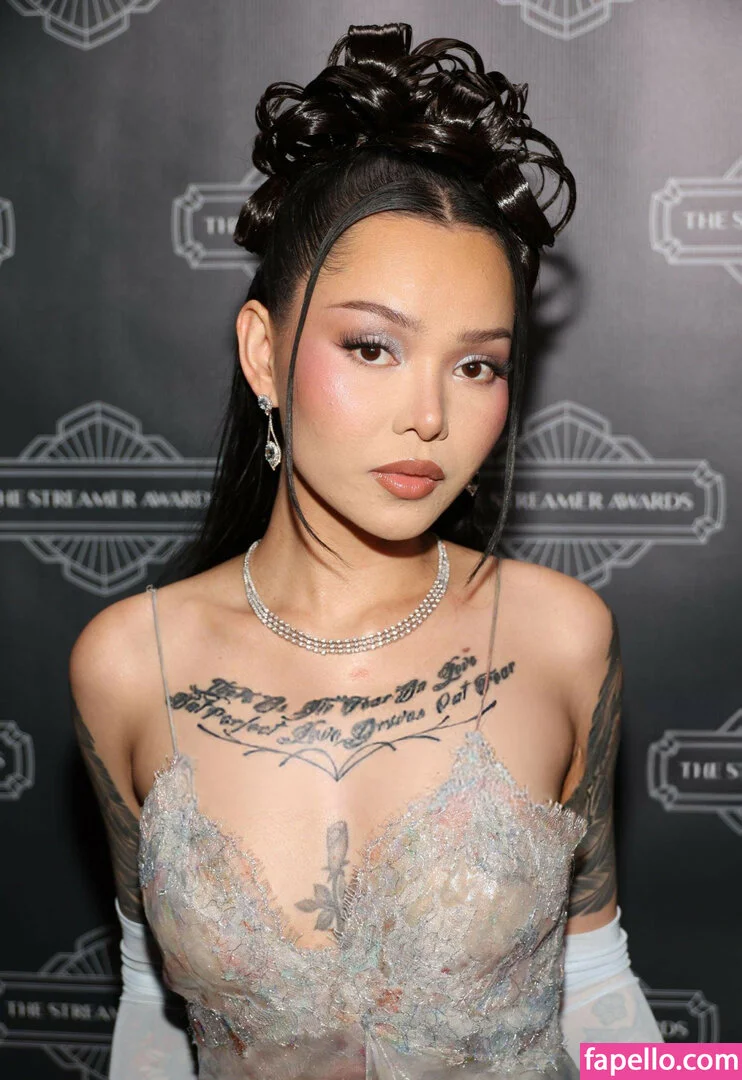 Bella Poarch Onlyfans Photo Gallery 