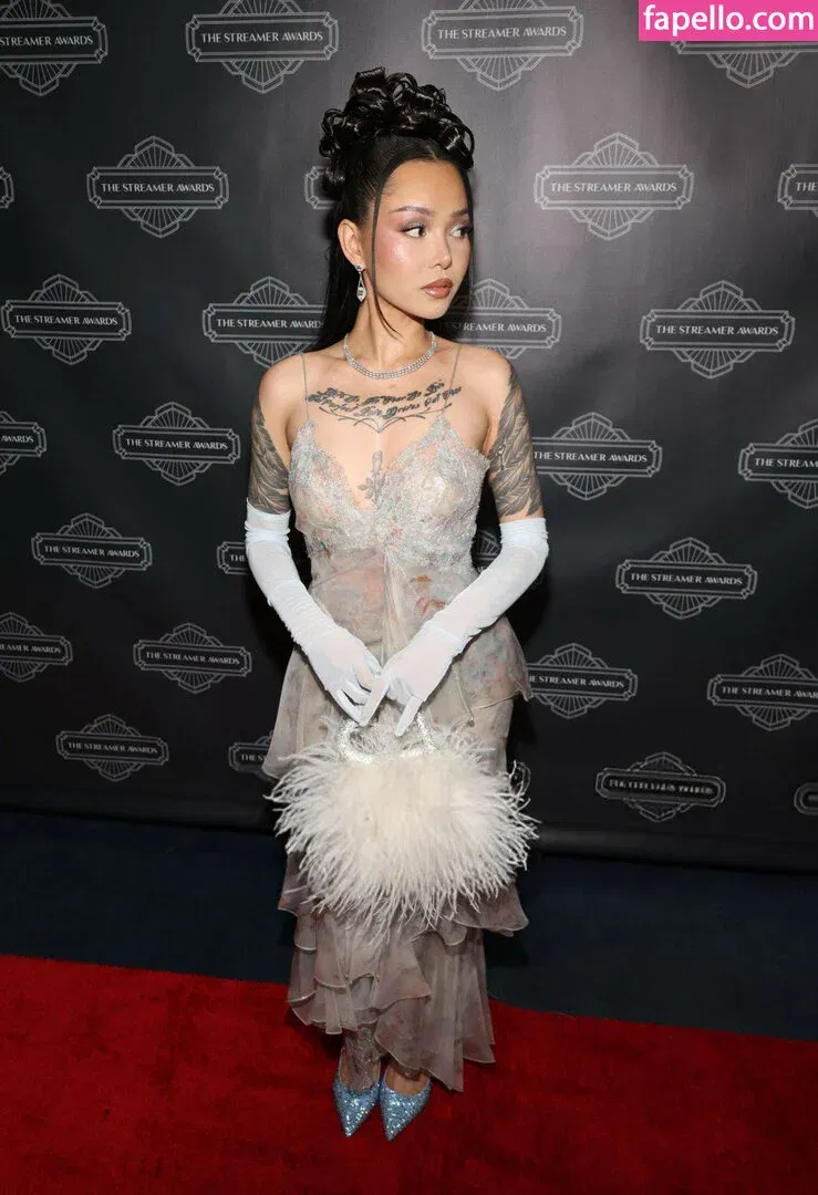 Bella Poarch Onlyfans Photo Gallery 