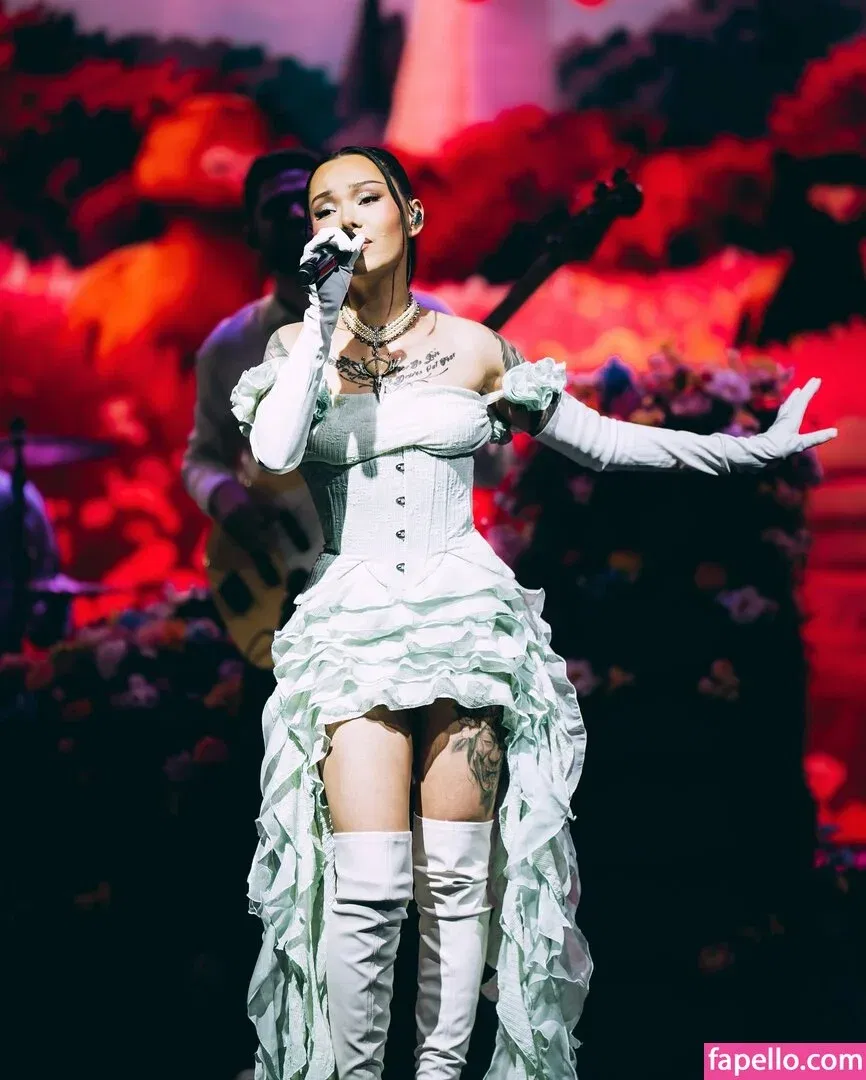 Bella Poarch Onlyfans Photo Gallery 