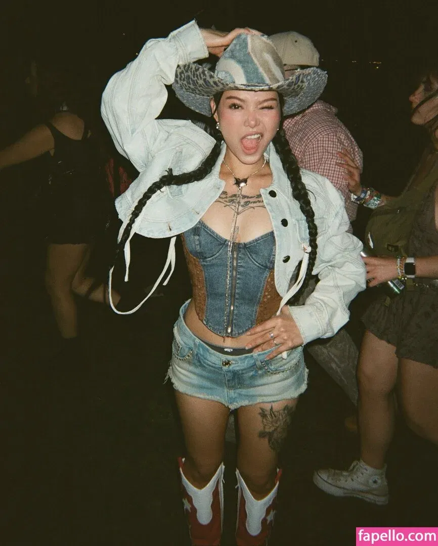 Bella Poarch Onlyfans Photo Gallery 