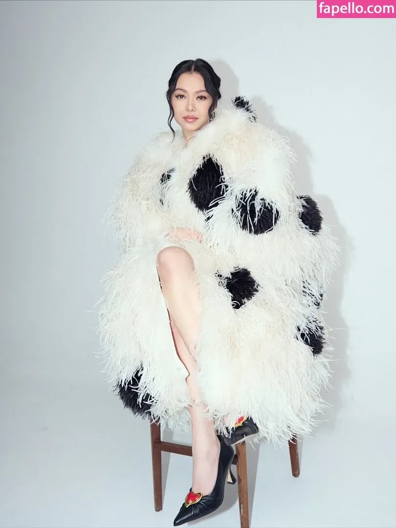 Bella Poarch Onlyfans Photo Gallery 