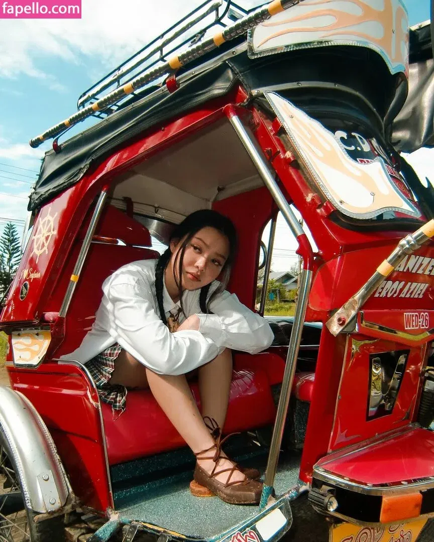 Bella Poarch Onlyfans Photo Gallery 